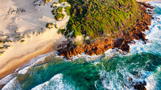 Middle Rock textures, One Mile Beach, Port Stephens, Australia, in December 2024.